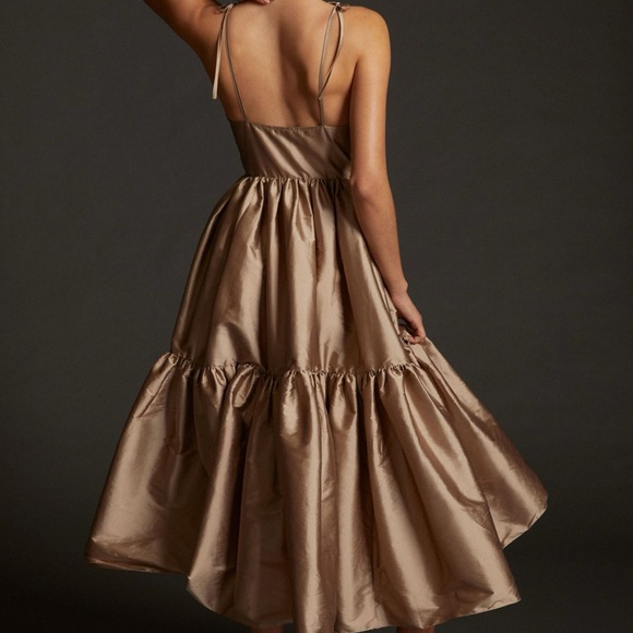 NTW Bloni Tiered V-neck Maxi Dress - Picture 2 of 4